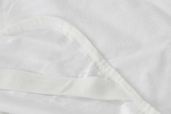 Водонепроницаемый наматрасник Daily Cover